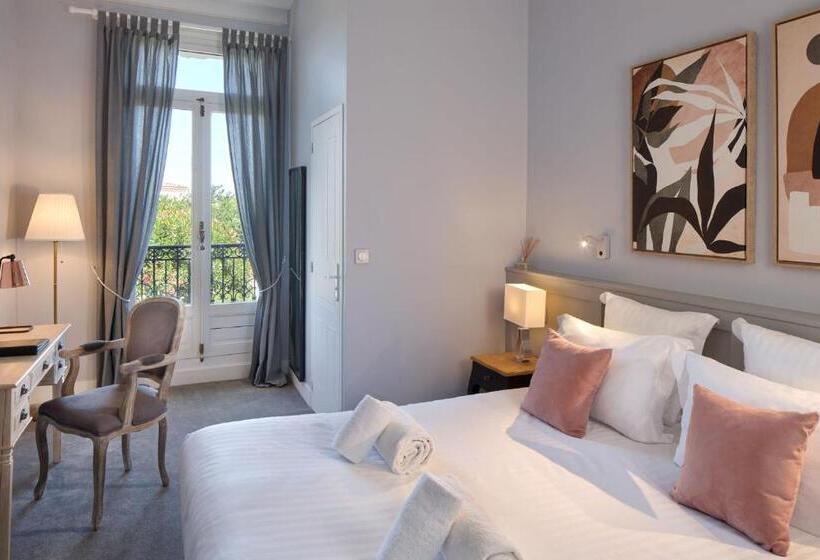 Номер Стандарт, Hôtel Saint Alban