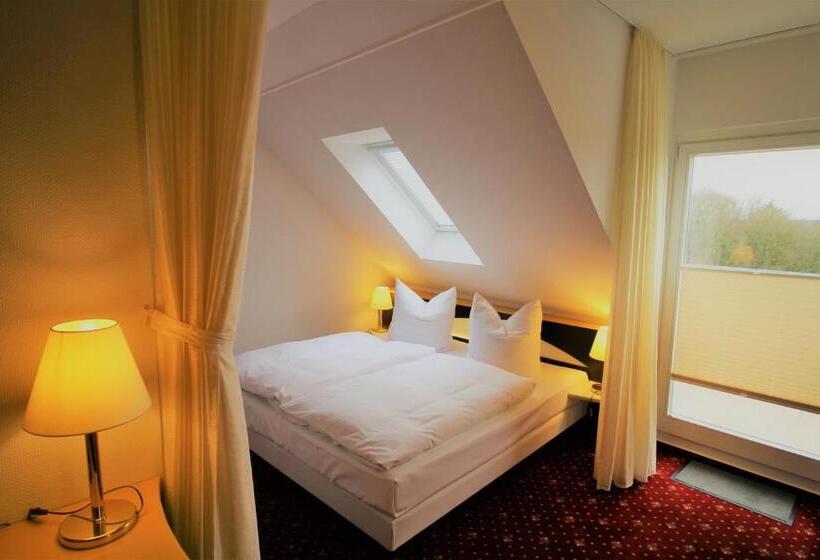 Номер Superior с Балконом, Parkhotel Klüschenberg