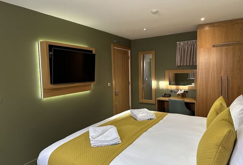Classic Interior Room, Elmbank York, Tapestry Collection By Hilton