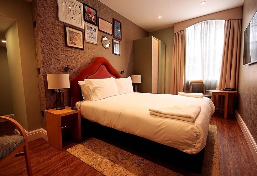 اتاق کلاسیک, Elmbank York, Tapestry Collection By Hilton