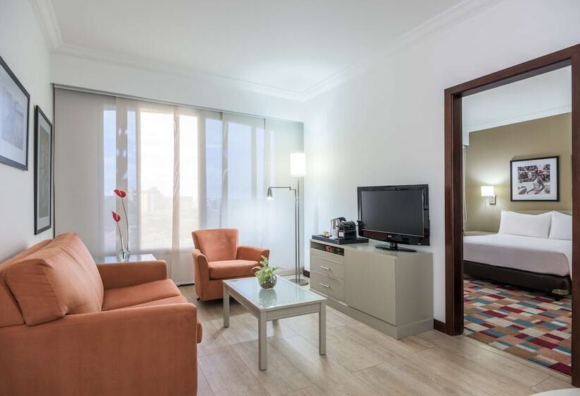 Family Suite, NH Cali Royal
