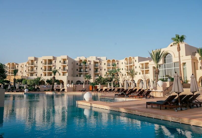 اتاق لوکس با چشم‌انداز دریا, The Residence Tunis
