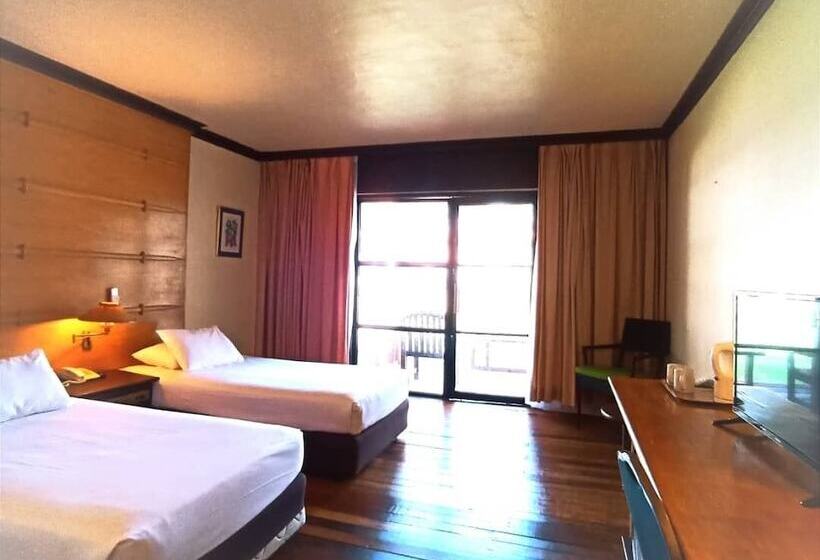 Номер Deluxe Вид на Сад, Sutra Beach Resort