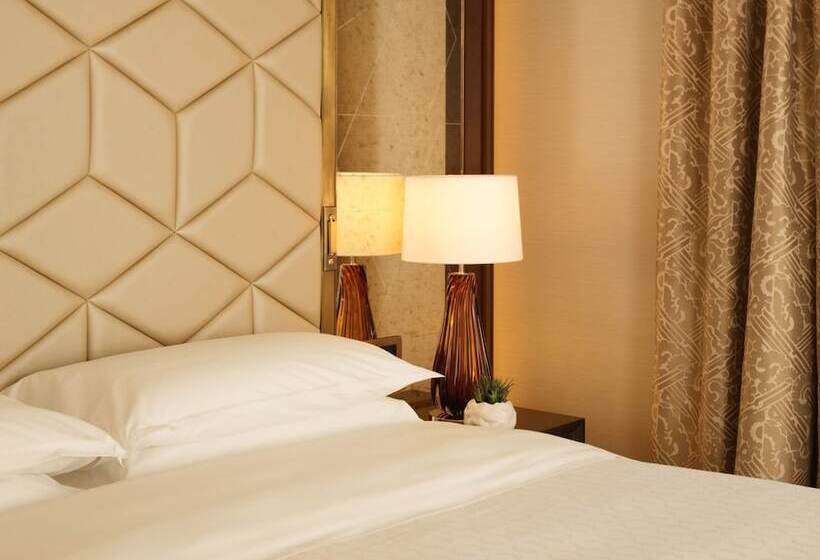 Номер Deluxe, Sheraton Grand Warsaw