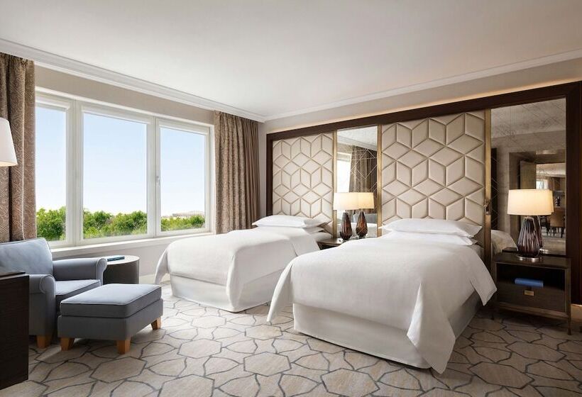 Номер Deluxe, Sheraton Grand Warsaw