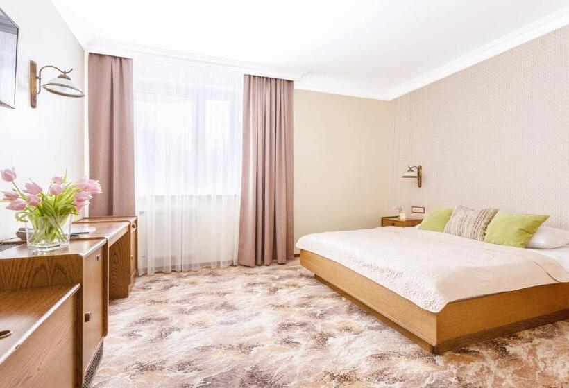 اتاق استاندارد, Sylwia
