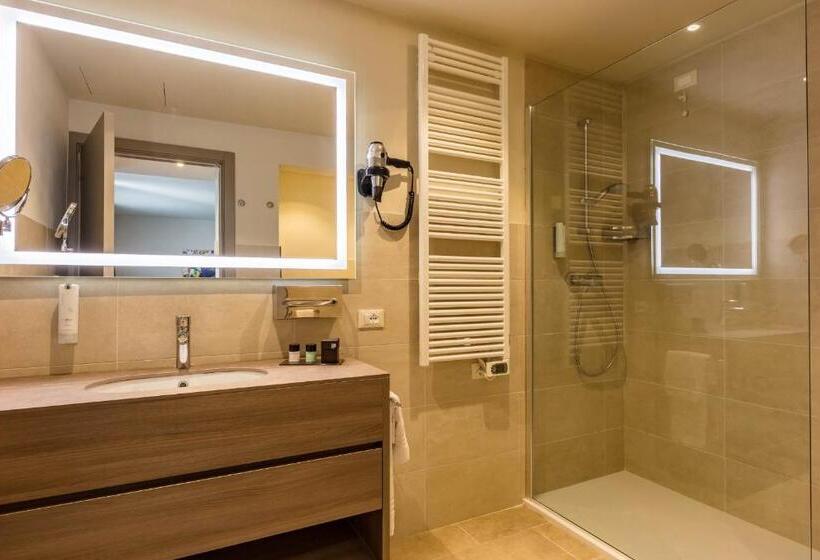 اتاق استاندارد, Le Torri Del Garda Familyspa Resort