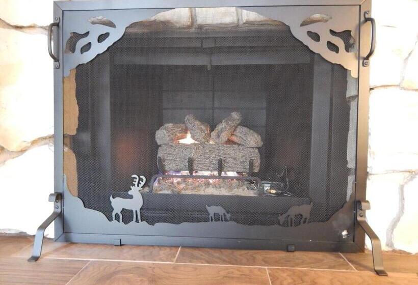 스위트 킹사이즈 침대, Best Western The Inn & Suites Pacific Grove