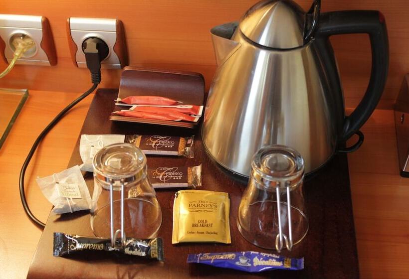اتاق خانوادگی, Greenhotels Roissy Parc Des Expositions
