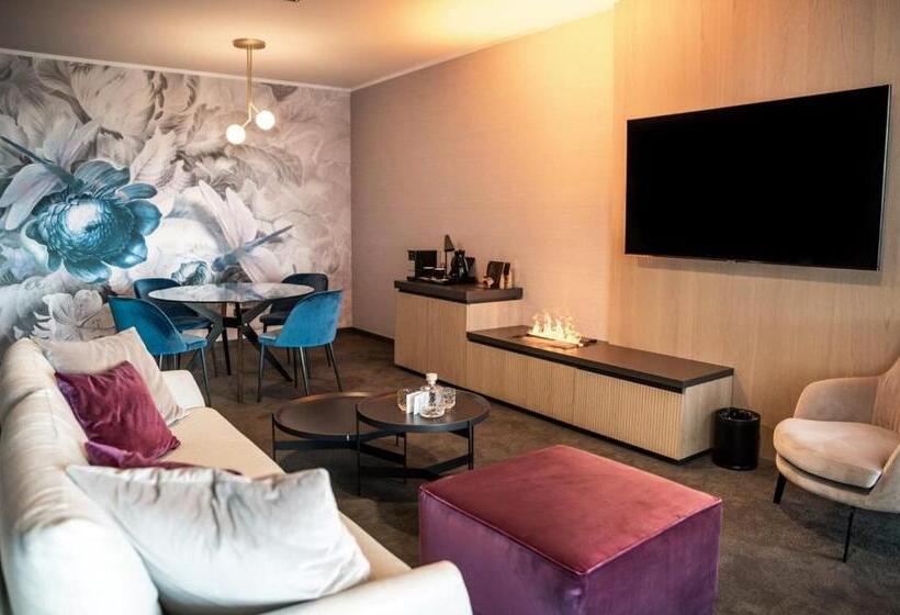 سوییت, Elegans Hotel Brdo