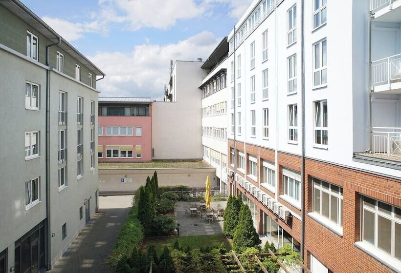 Номер Executive, Courtyard By Marriott Dresden