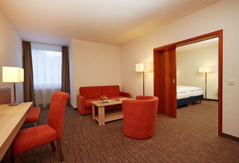 Номер бизнес-класса, H+ Hotel Wiesbaden Niedernhausen