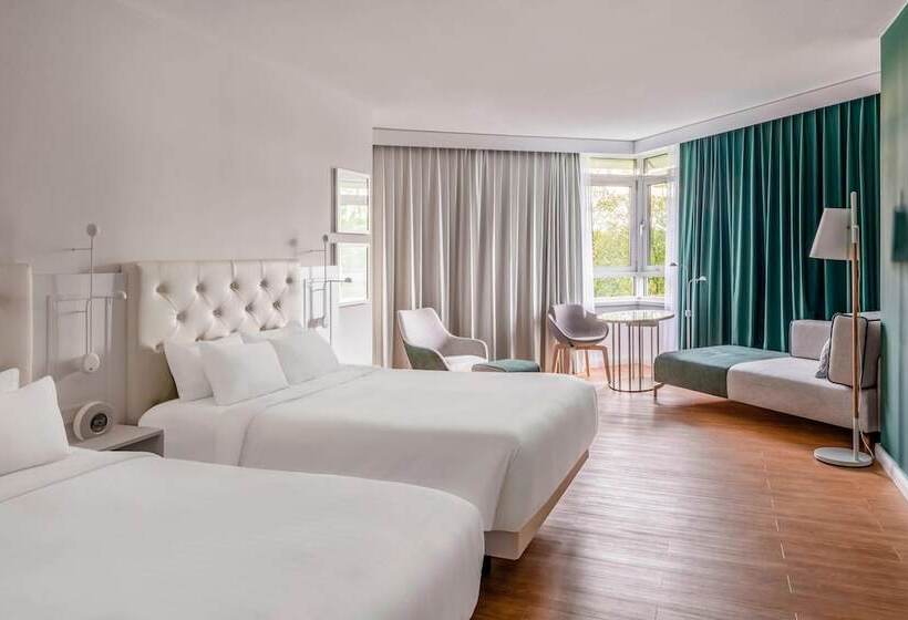 Номер Executive, Munich Marriott
