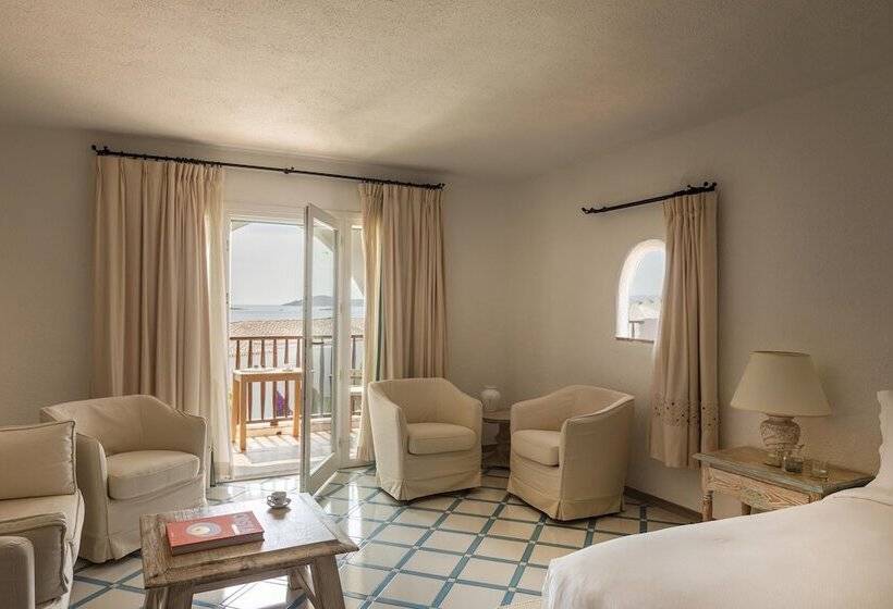 اتاق پرمیوم با چشم‌انداز دریا, Romazzino, A Belmond Hotel, Costa Smeralda