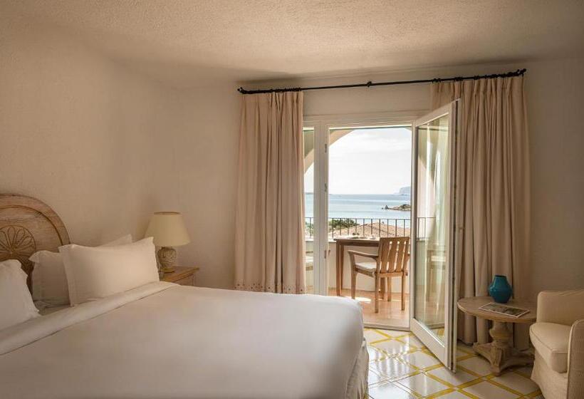 اتاق لوکس با چشم‌انداز دریا, Romazzino, A Belmond Hotel, Costa Smeralda
