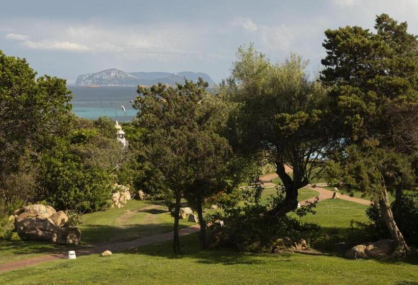 سوییت لوکس, Romazzino, A Belmond Hotel, Costa Smeralda
