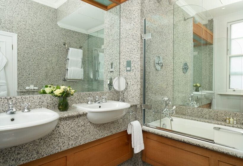 Номер Executive, The Pelham London   Starhotels Collezione