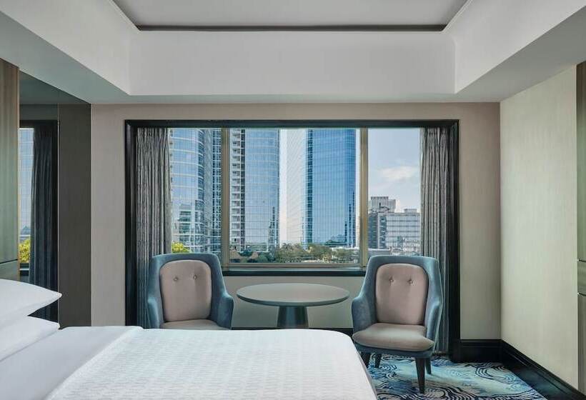 Номер Клуб, Sheraton Surabaya Hotel & Towers