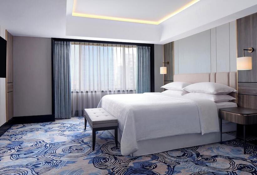 Президентский Люкс, Sheraton Surabaya Hotel & Towers