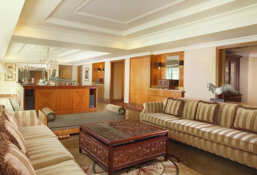 Президентский Люкс, Sheraton Surabaya Hotel & Towers