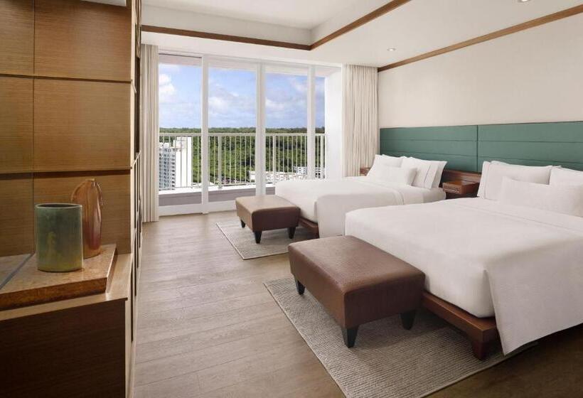 Suite Queen Bed, The Westin Resort Guam