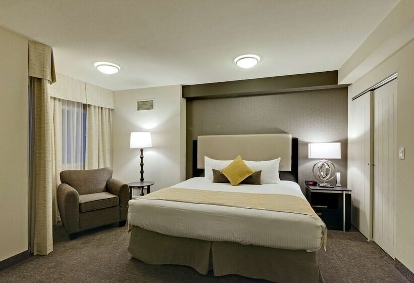 景色の見えるスーペリアルーム, Coast Kamloops Hotel & Conference Centre