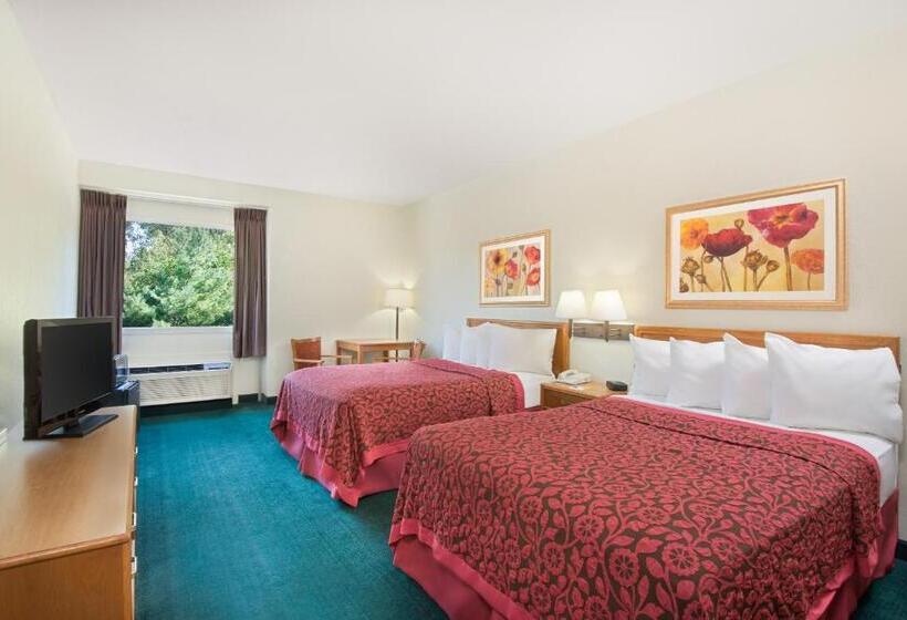 Номер Стандарт Адаптированный для Инвалидов, Days Inn By Wyndham Fremont