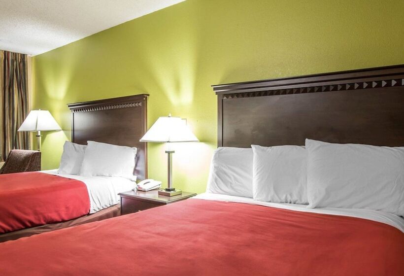 اتاق استاندارد با 2 تخت دوبل, Econo Lodge Biltmore