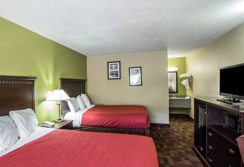 اتاق استاندارد با 2 تخت دوبل, Econo Lodge Biltmore