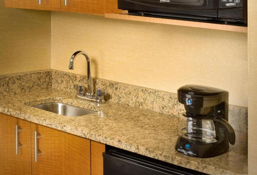 Стандартный Номер Кровать Кинг, Holiday Inn Express Washington Dc Bw Parkway, An Ihg