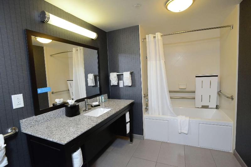 Стандартный Номер Кровать Кинг, Holiday Inn Express Washington Dc Bw Parkway, An Ihg