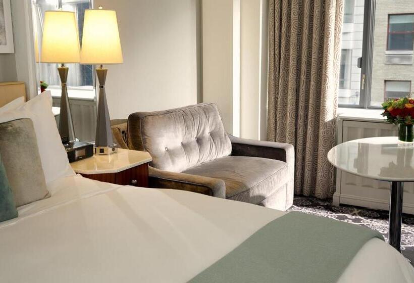 اتاق دلوکس مخصوص معلولین, Loews Regency  New York