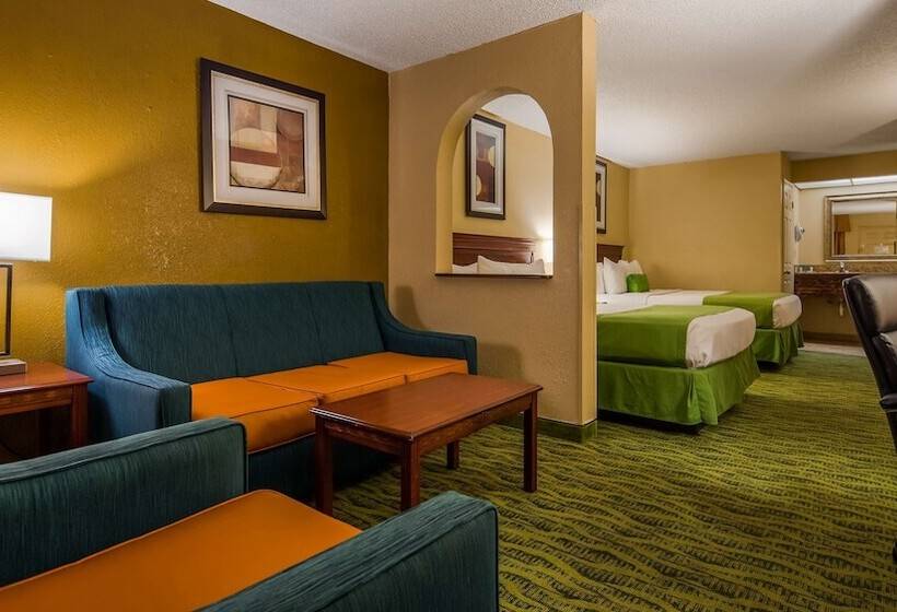 스위트, Baymont By Wyndham Orlando East