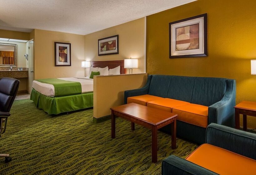 스위트, Baymont By Wyndham Orlando East