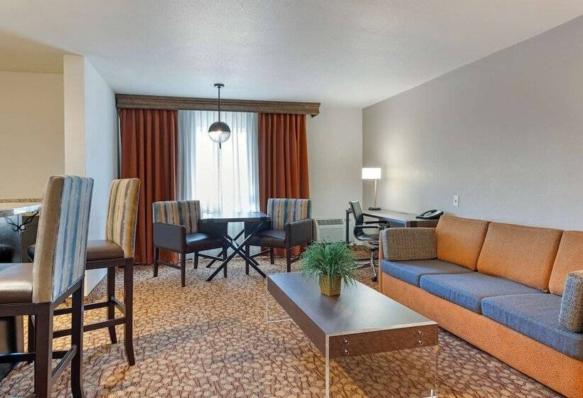 Люкс, Best Western Plus Mill Creek Inn