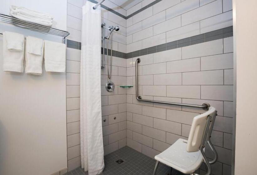 اتاق استاندارد برای معلولان, Tower Inn & Suites
