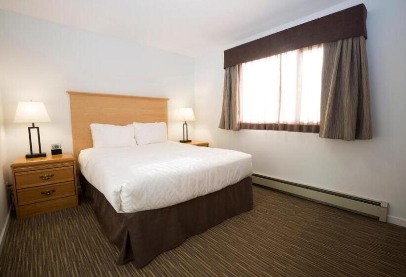 سوئیت 2 خوابه, Tower Inn & Suites