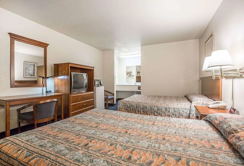 Номер Стандарт 2 Двуспальные Кровати, Days Inn By Wyndham Ridgecrest Near China Lake Naval Station