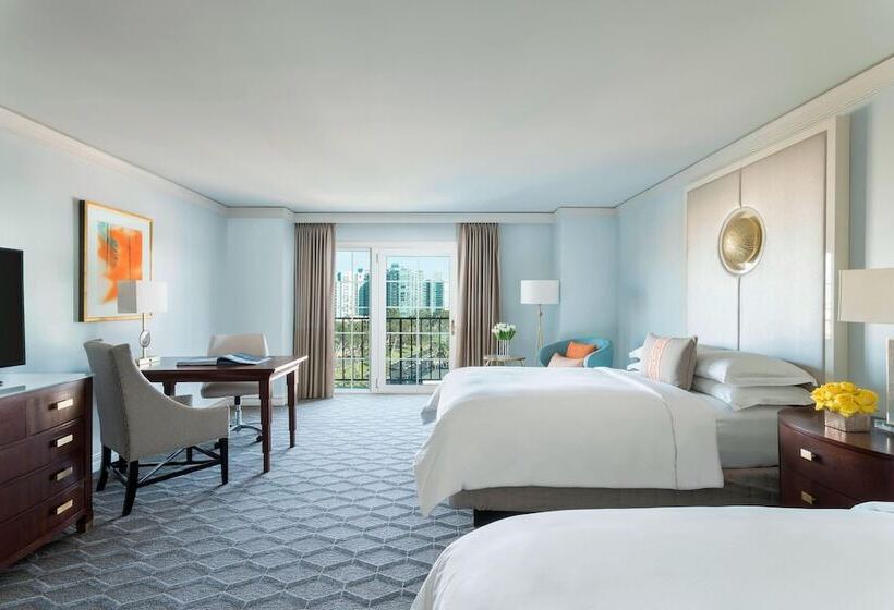 Номер Клуб, The Ritzcarlton, Marina Del Rey
