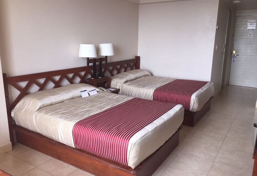 اتاق استاندارد با 2 تخت دوبل, Fortin Plaza