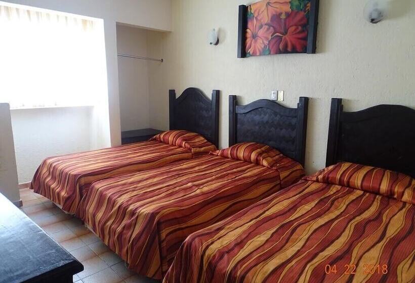 اتاق استاندارد سه نفره, Regional San Marcos