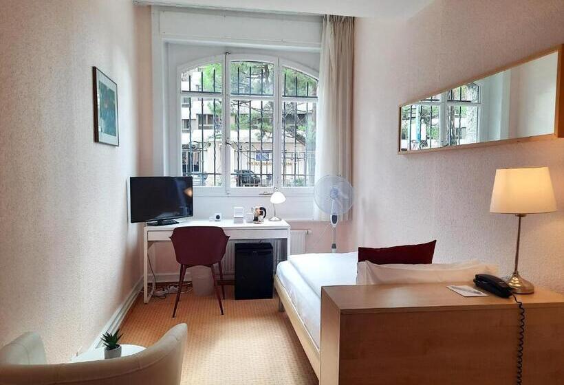 اتاق استاندارد یک نفره, Villa Toscane