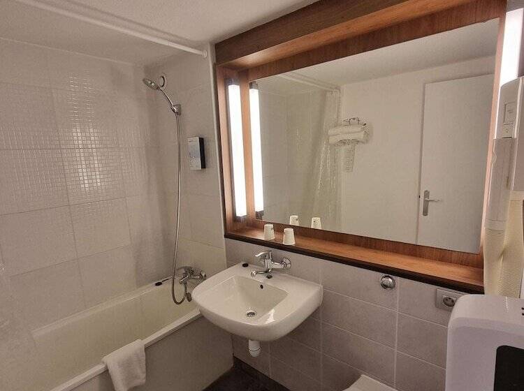 Номер Стандарт, Campanile Villeneuve Sur Lot
