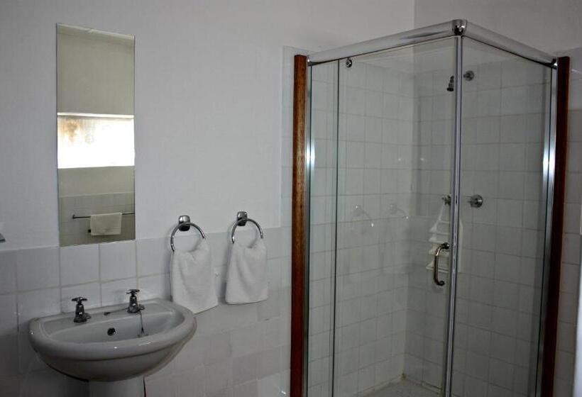 Семейный Номер, Karoopark Guest House