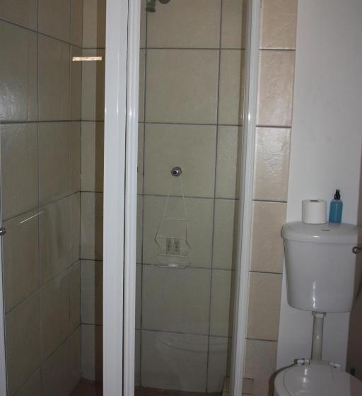 Номер Стандарт Индивидуальный, Karoopark Guest House