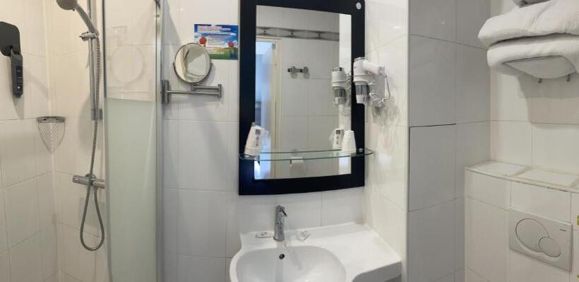 اتاق استاندارد یک نفره, Hipotel Lilas Gambetta