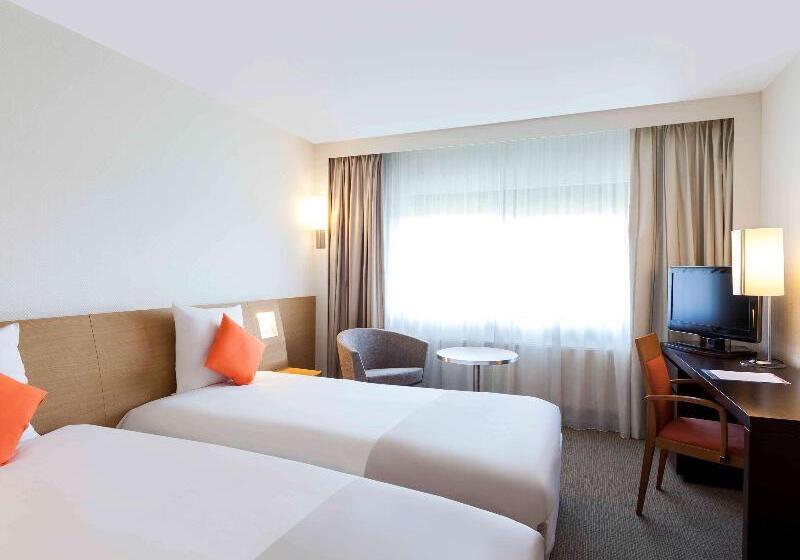 Классический Номер, Novotel Paris Pont De Sevres