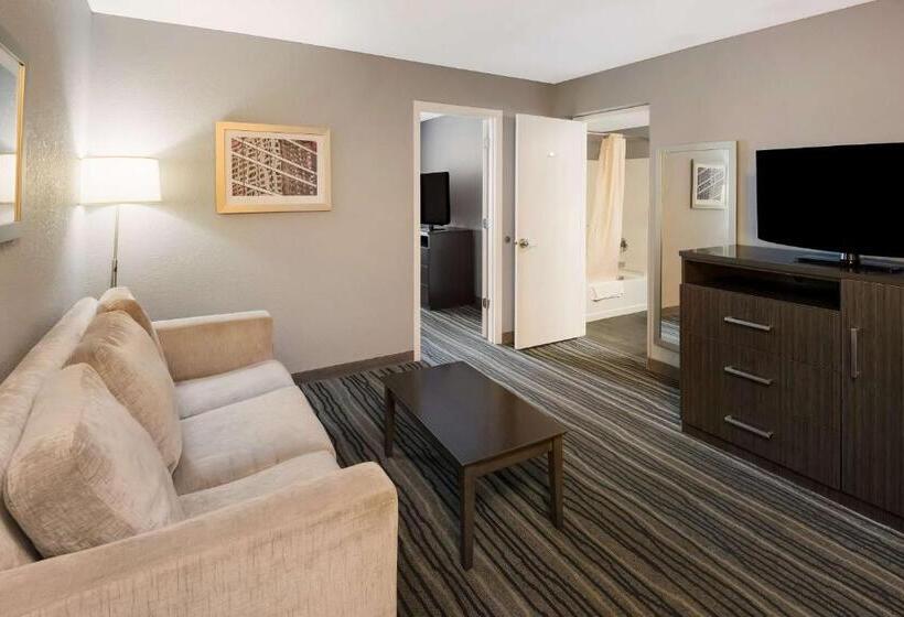 스위트 킹사이즈 침대, Best Western Riverside Inn