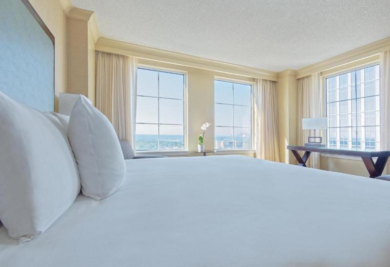 חדר סטנדרט עם מיטת קינג, Grand Hyatt Atlanta In Buckhead