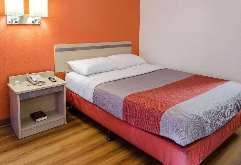 Номер Deluxe, North Charleston Lodge